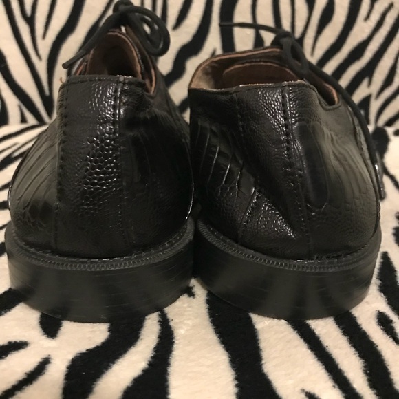 SOLD!! Men’s Alfani dress shoes, Size 9 - Picture 3 of 3